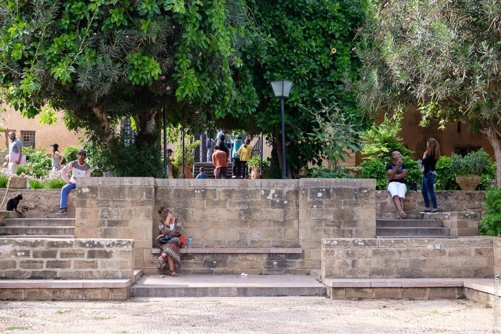 Andalusian Gardens 3282